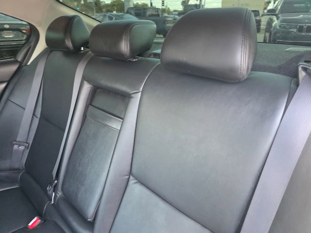 Used 2015 INFINITI Q50 Premium w/ Navigation Package image 16