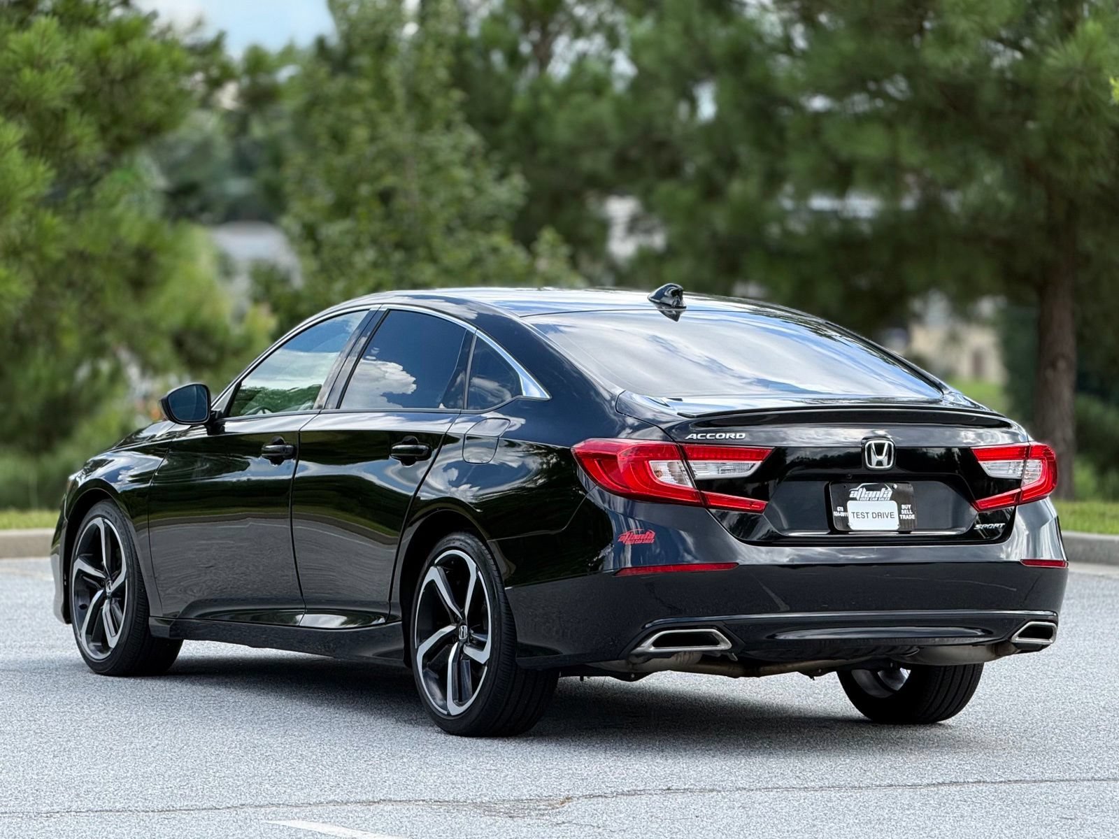 Used 2022 Honda Accord Sport image 10