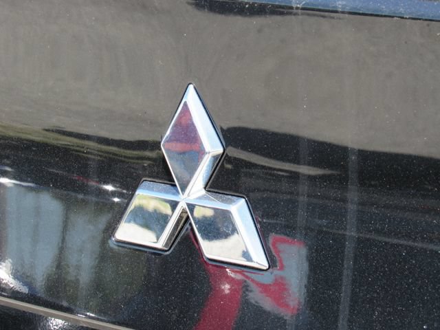 New 2026 Mitsubishi Outlander SE FWD image 14