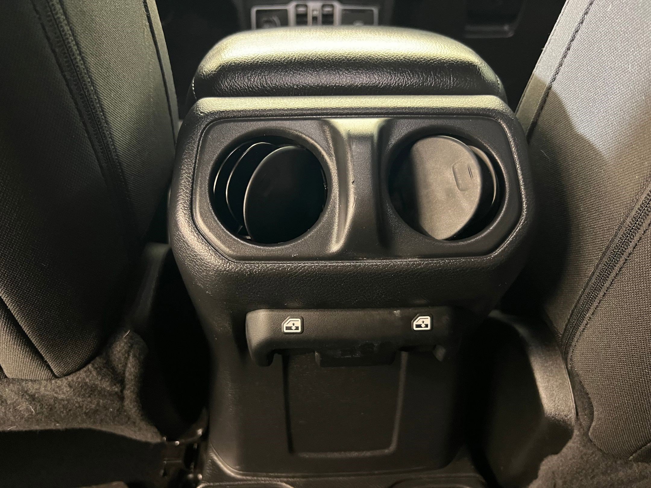 Used 2021 Jeep Wrangler Unlimited Sport image 32