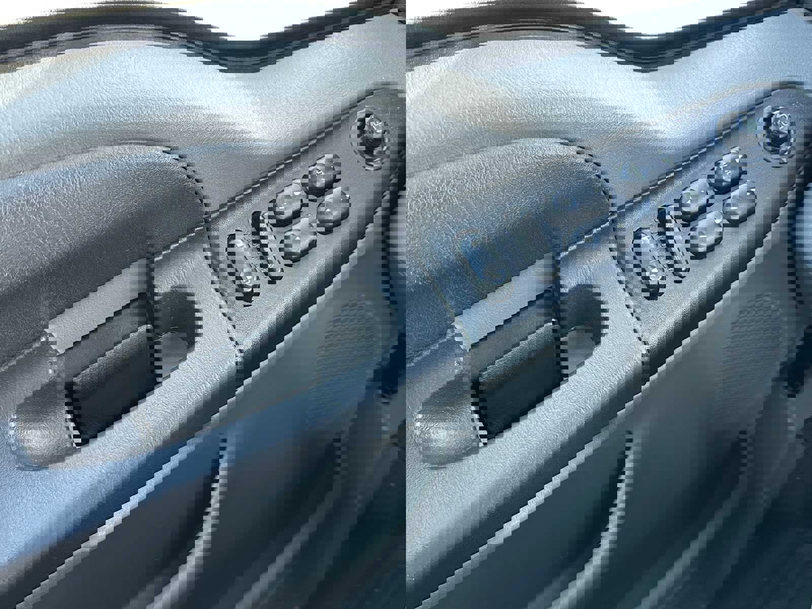 Used 2006 Ford F350 Lariat image 30