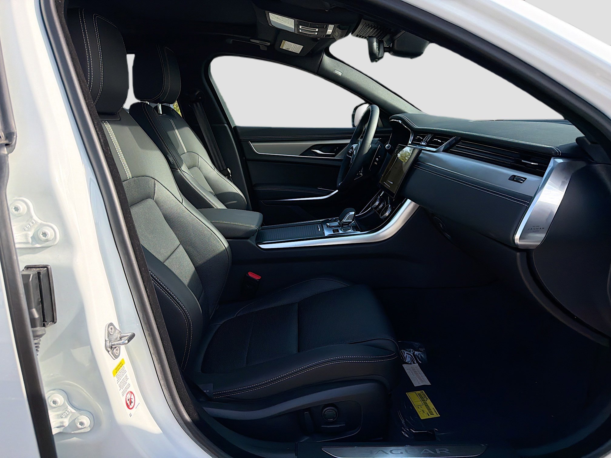New 2024 Jaguar XF R-Dynamic SE image 16