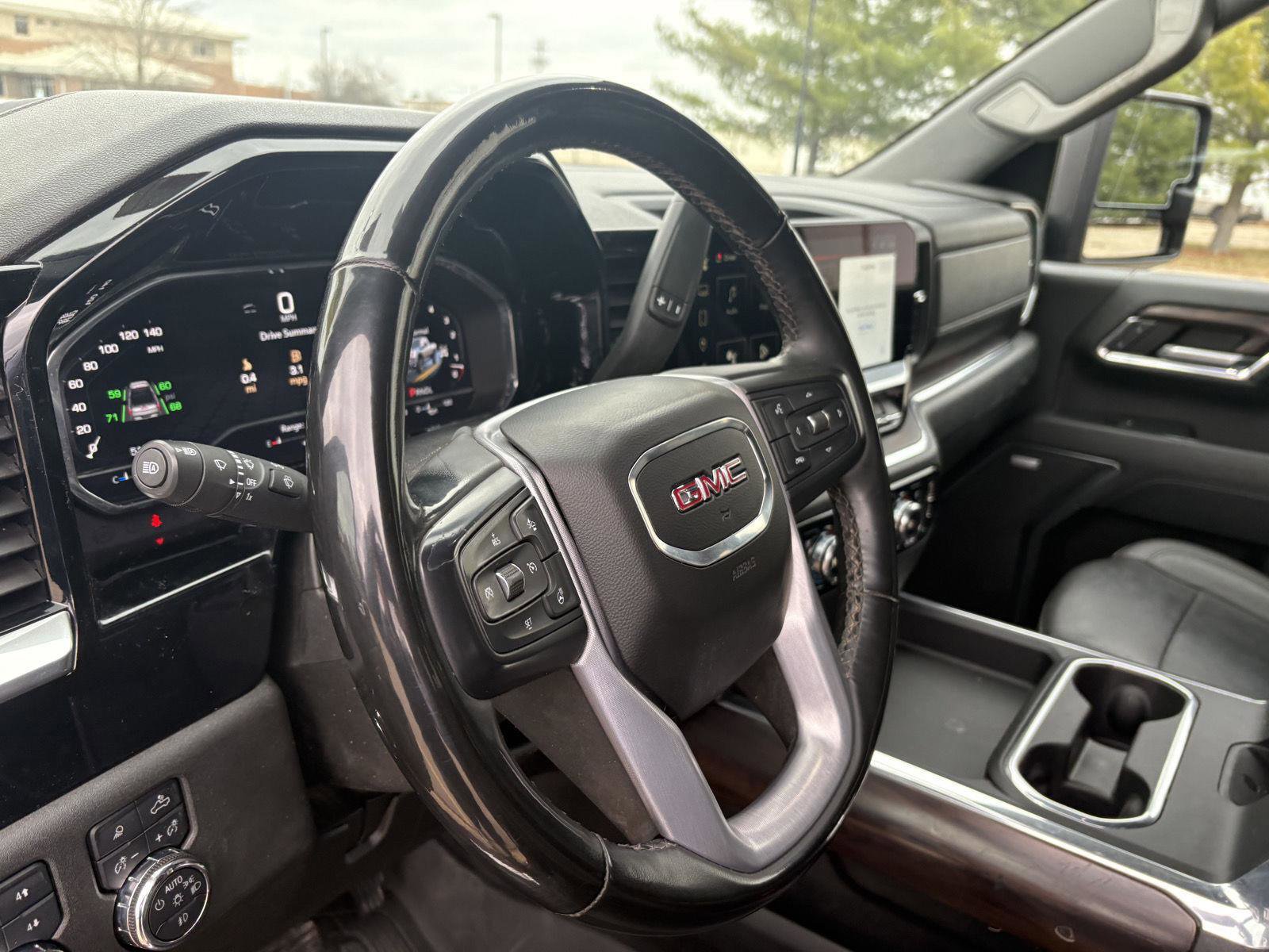 Used 2024 GMC Sierra 2500 SLT w/ SLT Premium Package image 7