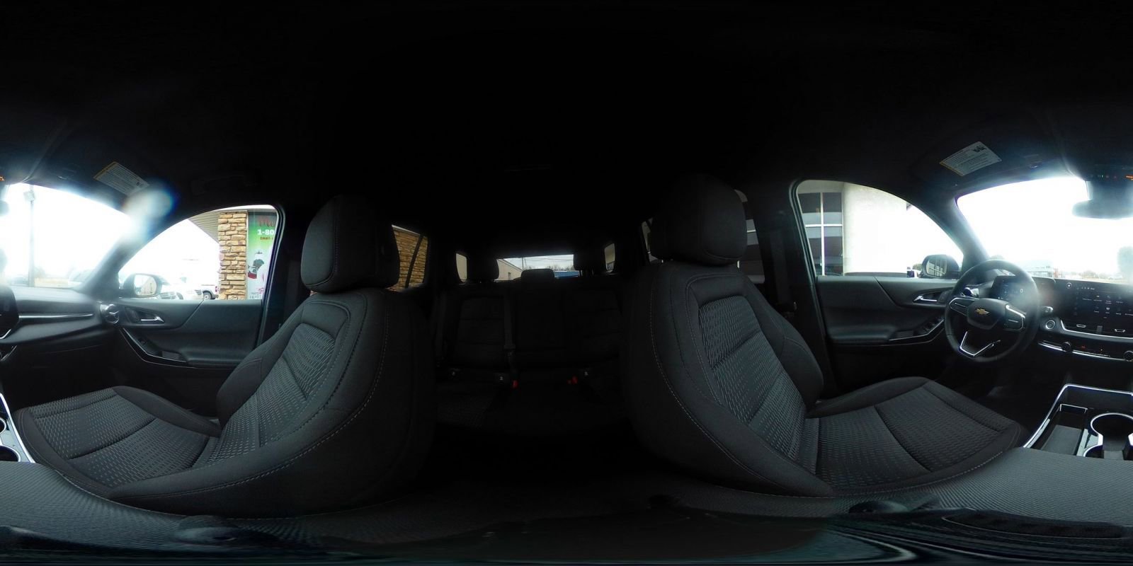 Used 2025 Chevrolet Equinox LT image 41