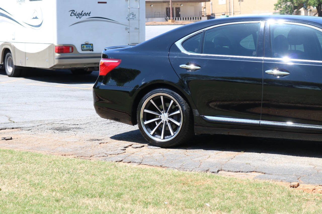 Used 2010 Lexus LS 460 RWD image 18