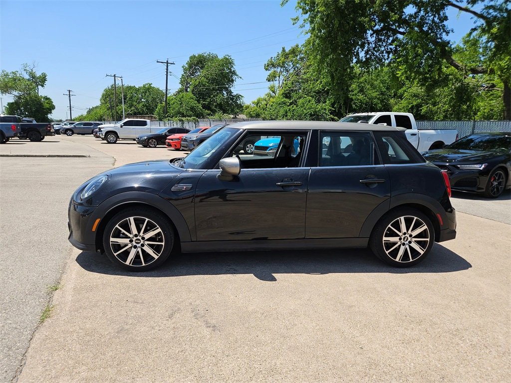 Used 2023 MINI Cooper S w/ Premium Package image 5