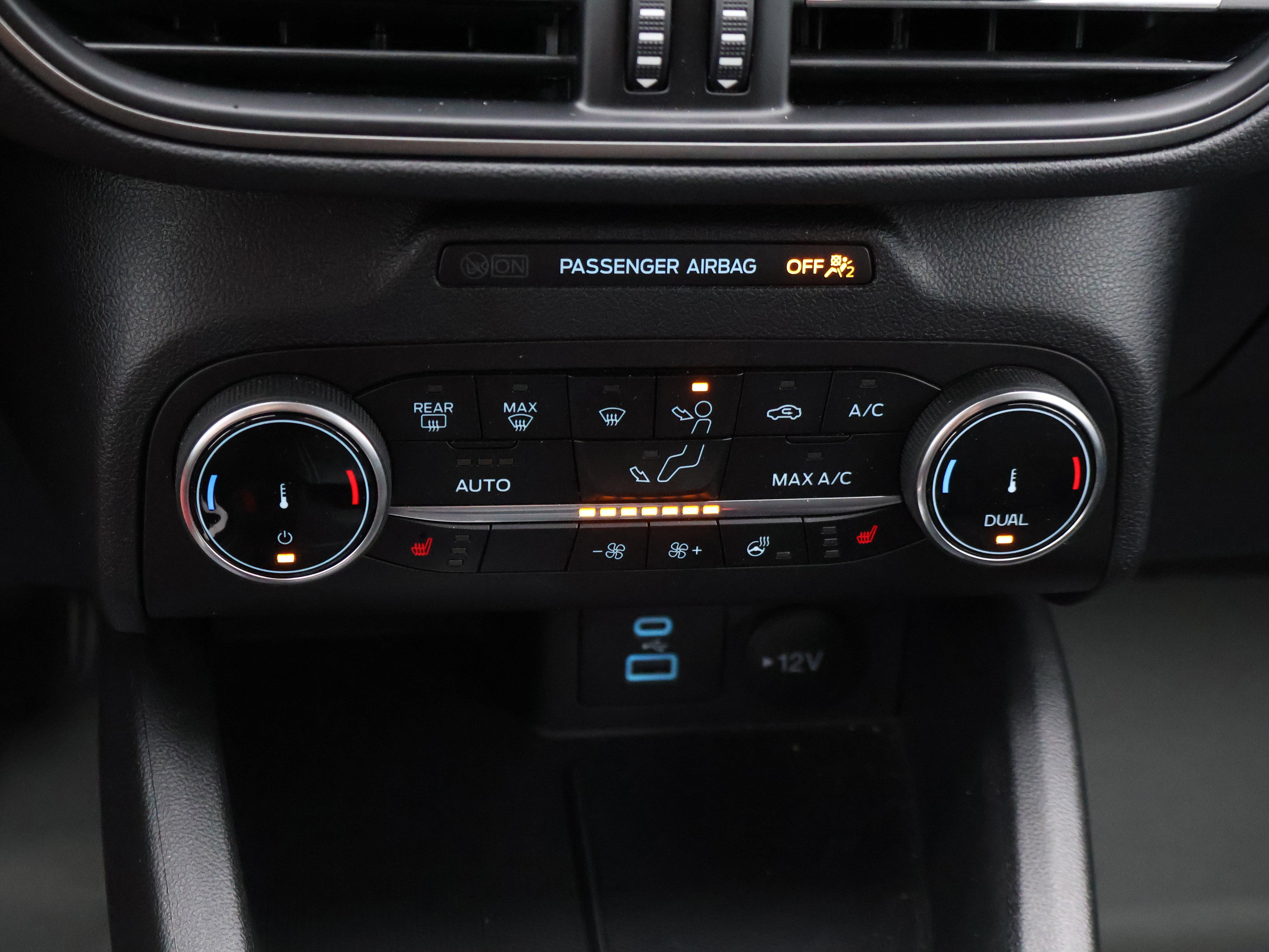 Used 2023 Ford Escape Active w/ Cold Weather Package image 28