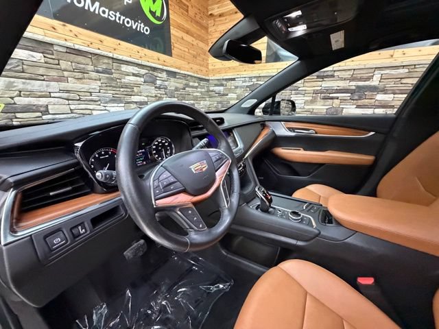 Used 2020 Cadillac XT5 Premium Luxury AWD/4WD image 12