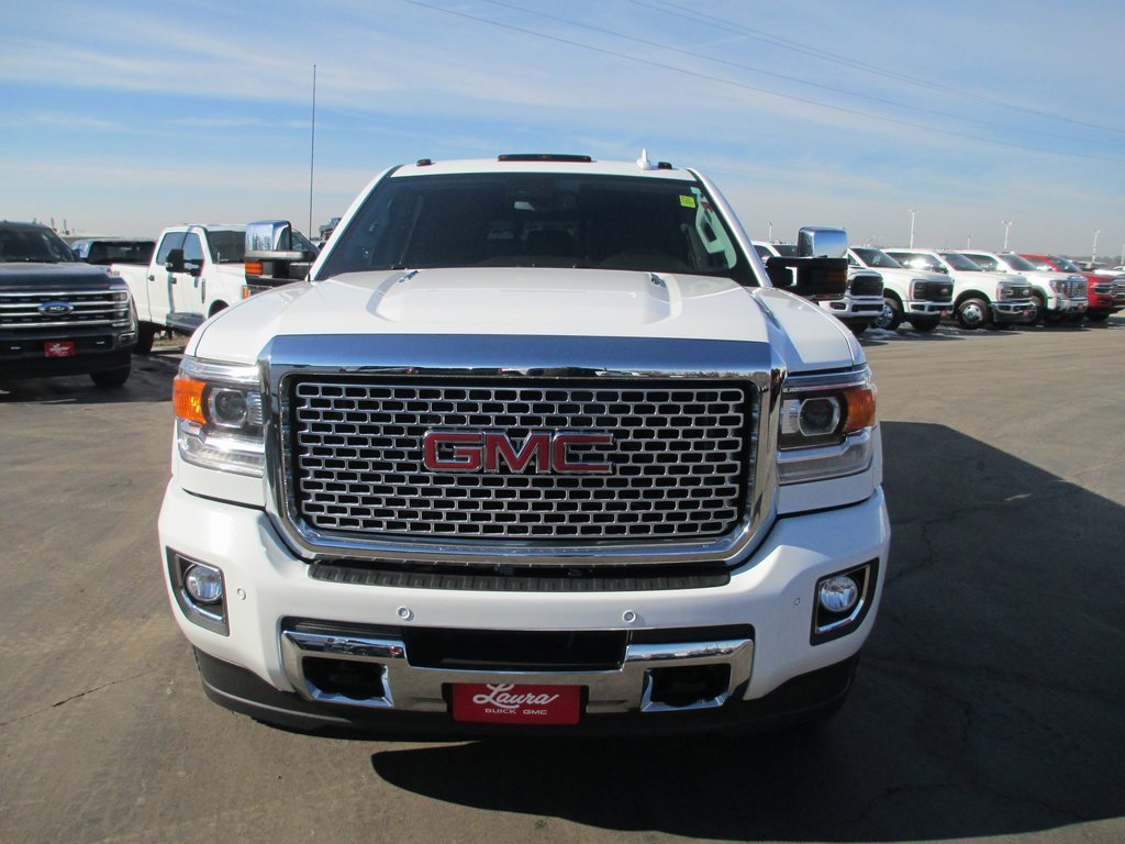 Used 2016 GMC Sierra 3500 Denali w/ Duramax Plus Package image 11