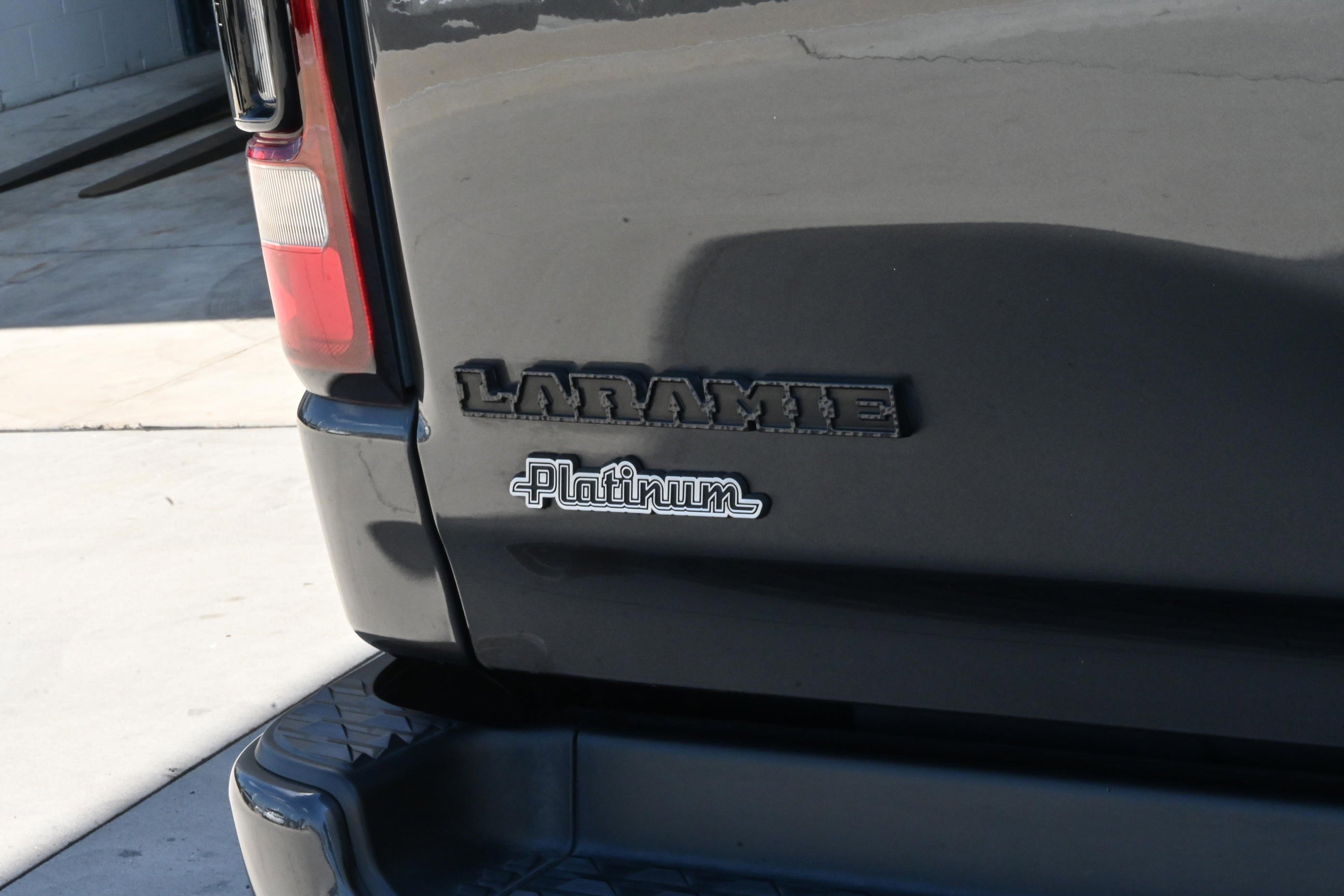 Used 2020 RAM 1500 Laramie AWD/4WD image 32