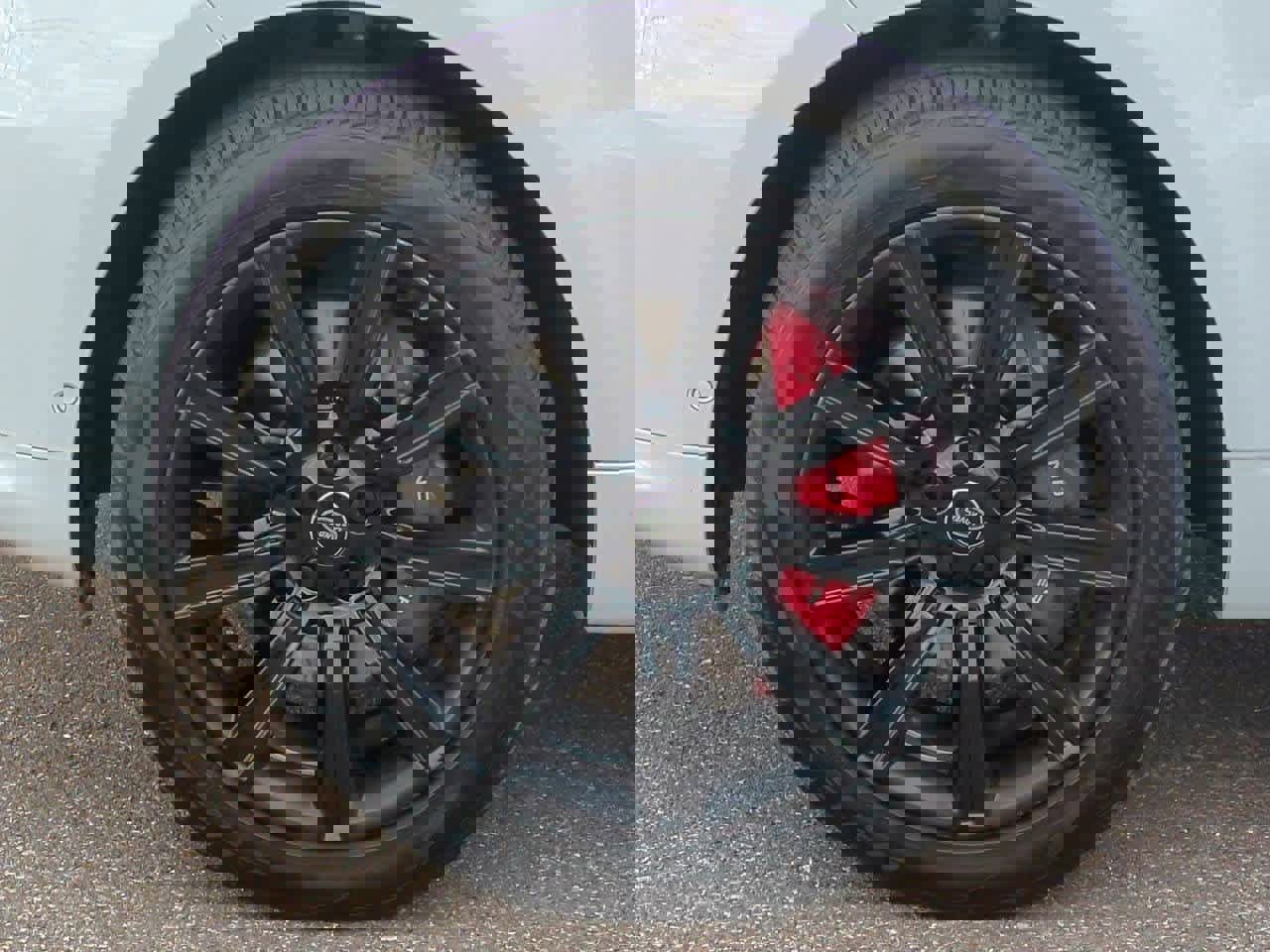 Used 2021 Land Rover Range Rover Sport HST image 13