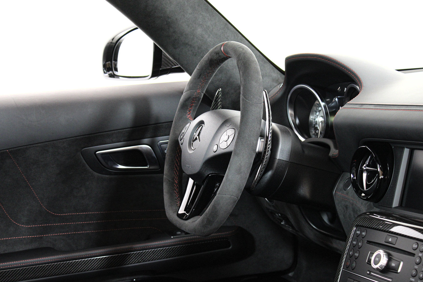 Used 2014 Mercedes-Benz SLS AMG Black Series image 28