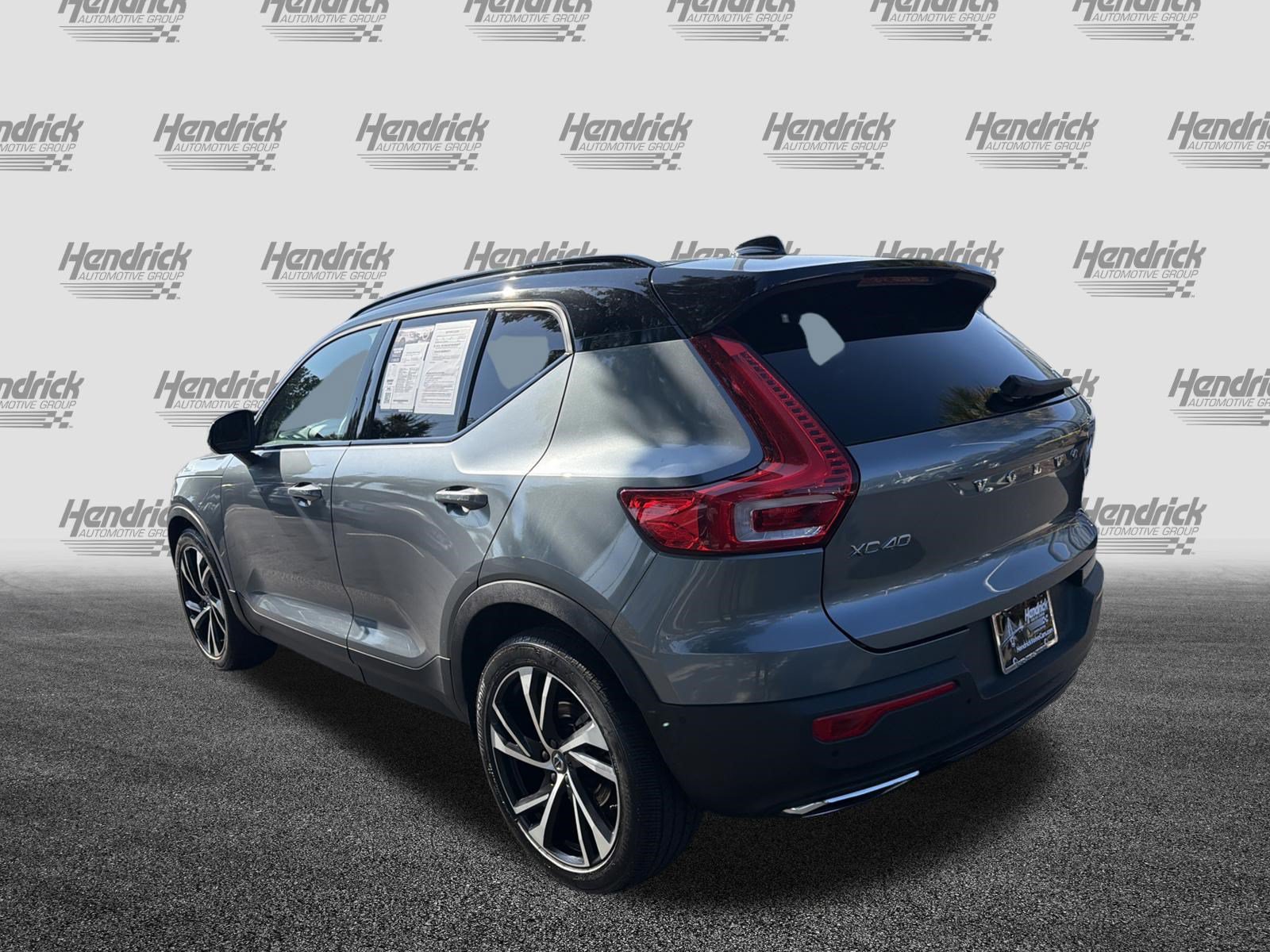 Used 2019 Volvo XC40 T5 R-Design AWD/4WD image 8