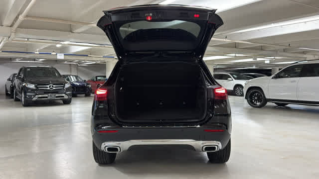 Used 2025 Mercedes-Benz GLA 250 4MATIC image 7