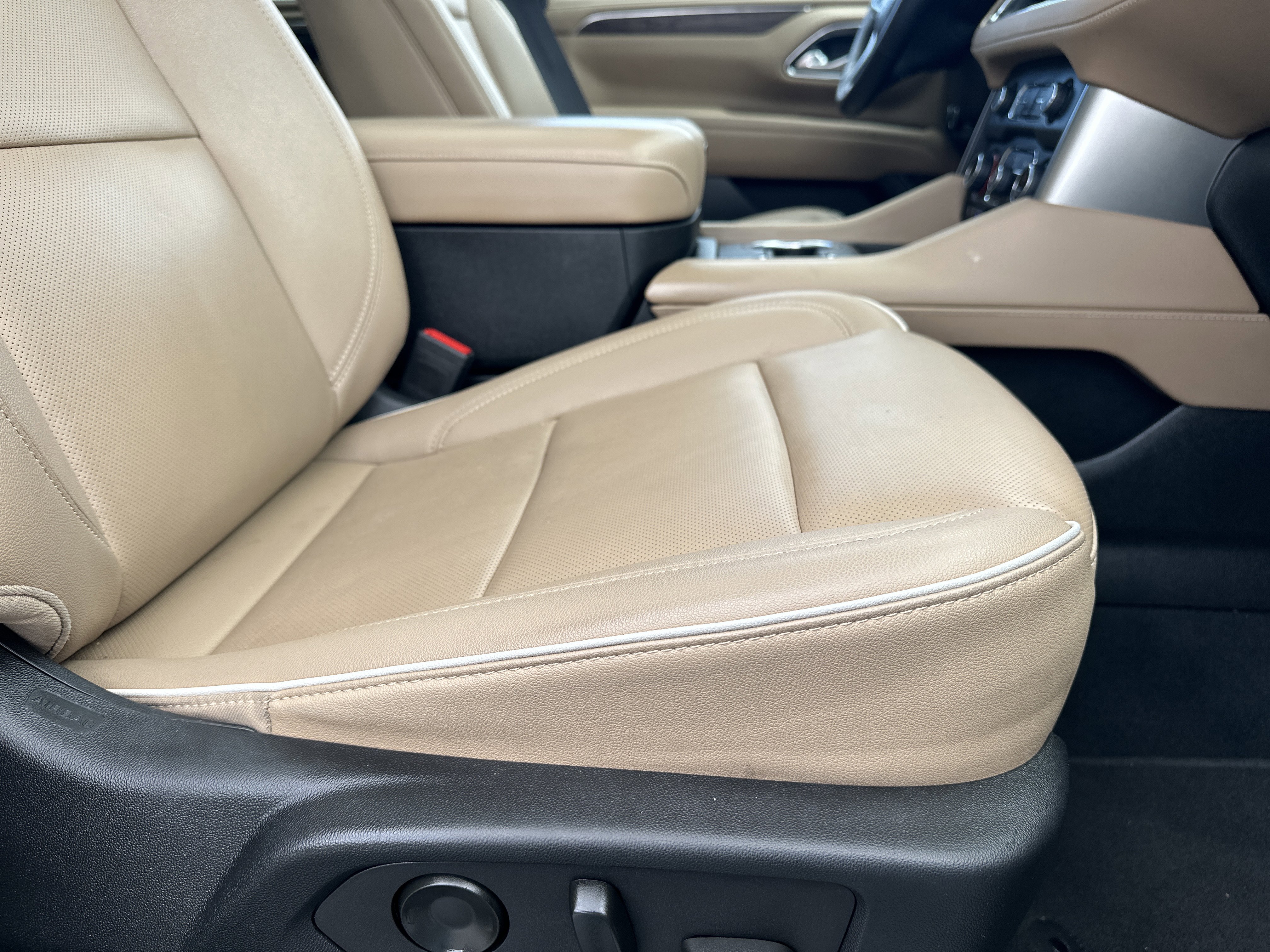 Certified 2023 Chevrolet Tahoe Premier w/ Premium Package 2 image 14