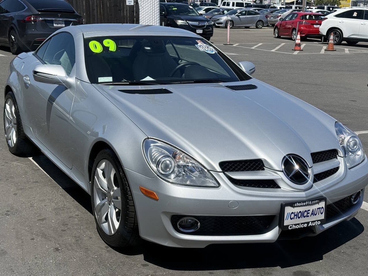 Used 2009 Mercedes-Benz SLK 350 image 2