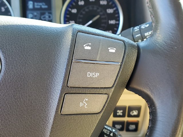Used 2011 Lexus LX 570 4WD image 17