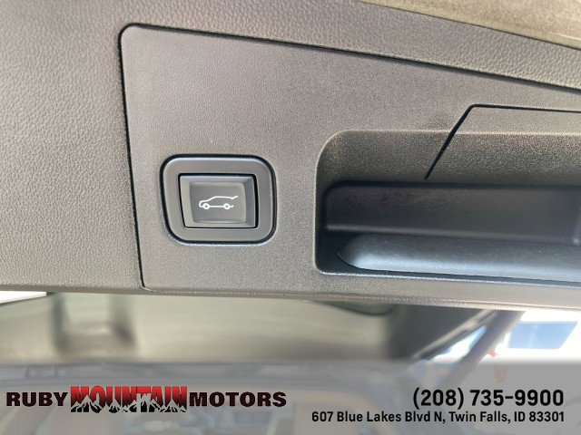 Used 2020 Cadillac XT5 Premium Luxury w/ Platinum Package AWD/4WD image 32