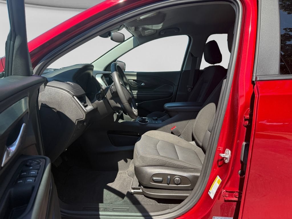 Used 2023 GMC Terrain SLE w/ Driver Convenience Package AWD/4WD image 8