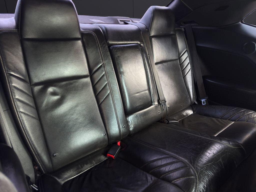 Used 2016 Dodge Challenger SRT w/ Technology Group image 19