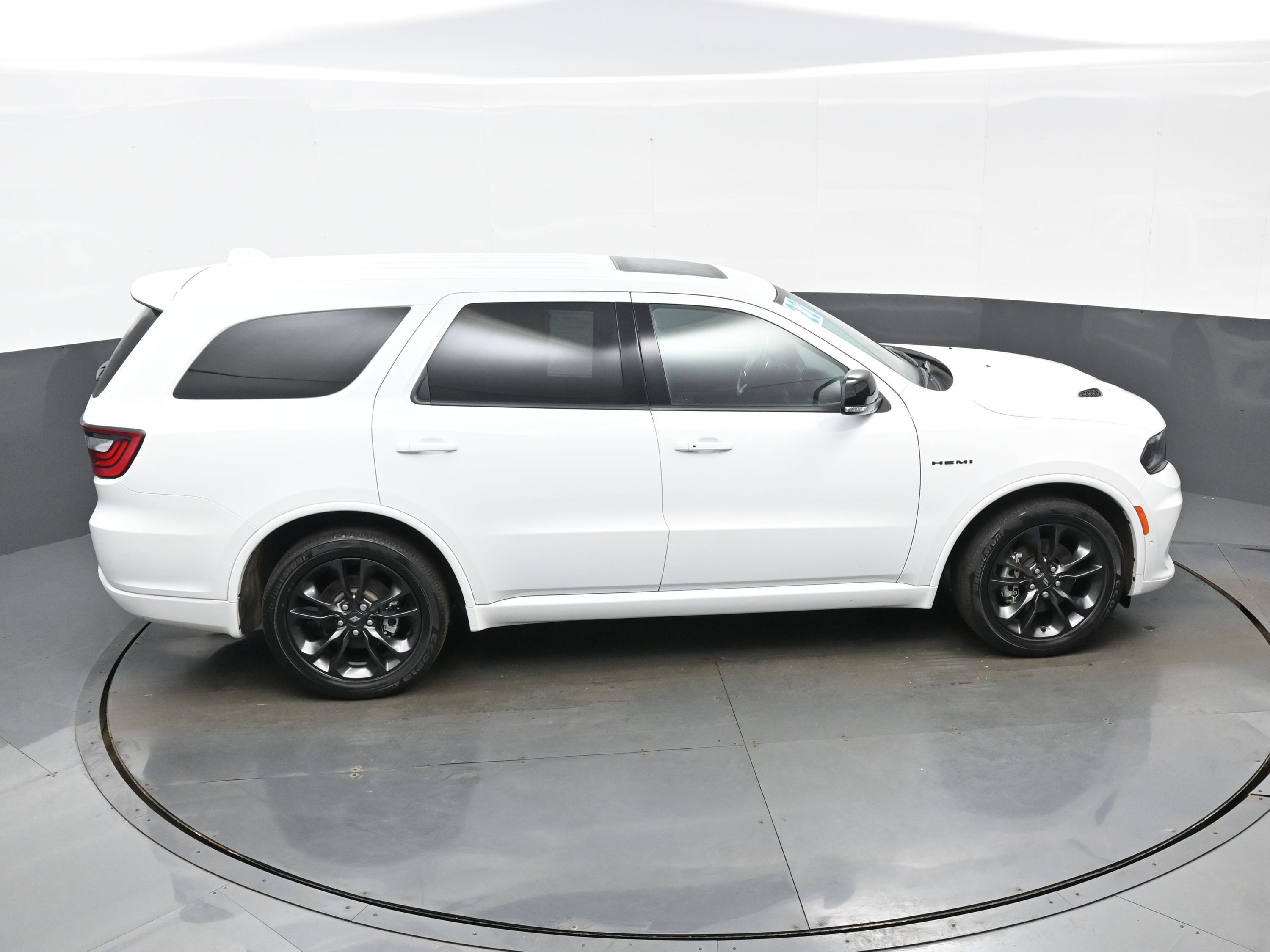Used 2022 Dodge Durango R/T w/ Blacktop Package image 38