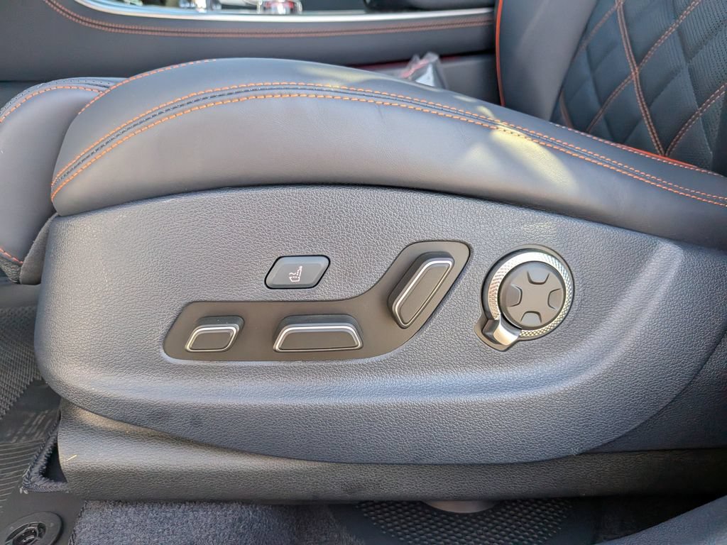 New 2026 Genesis GV70 3.5T Sport Prestige AWD/4WD image 14
