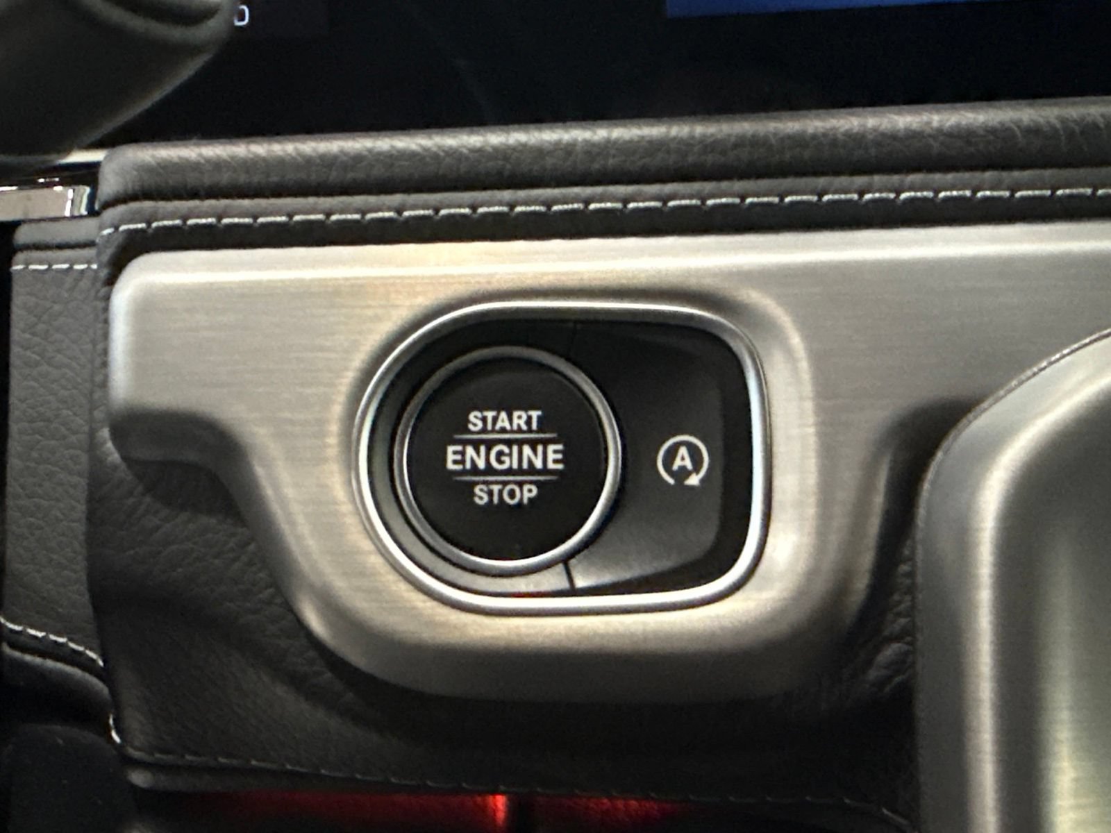 Used 2025 Mercedes-Benz G 550 image 29