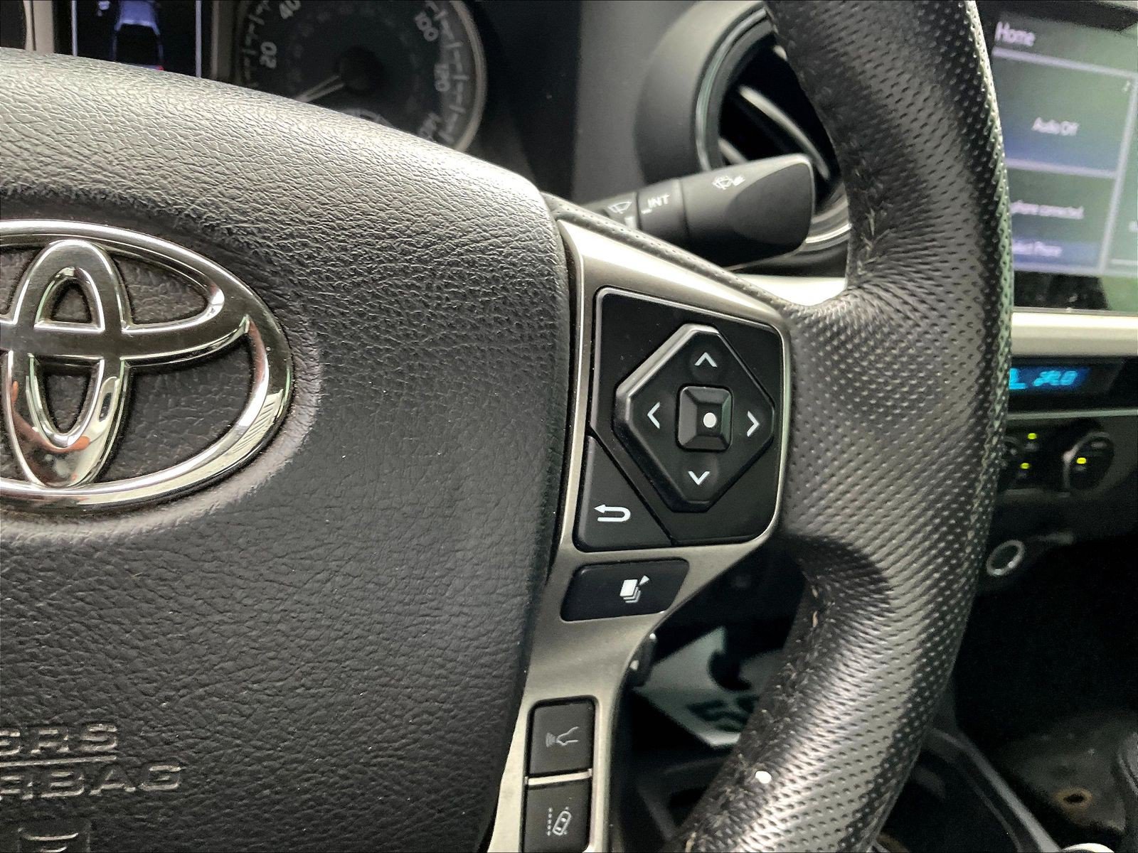 Used 2021 Toyota Tacoma SR5 w/ Technology Package AWD/4WD image 12