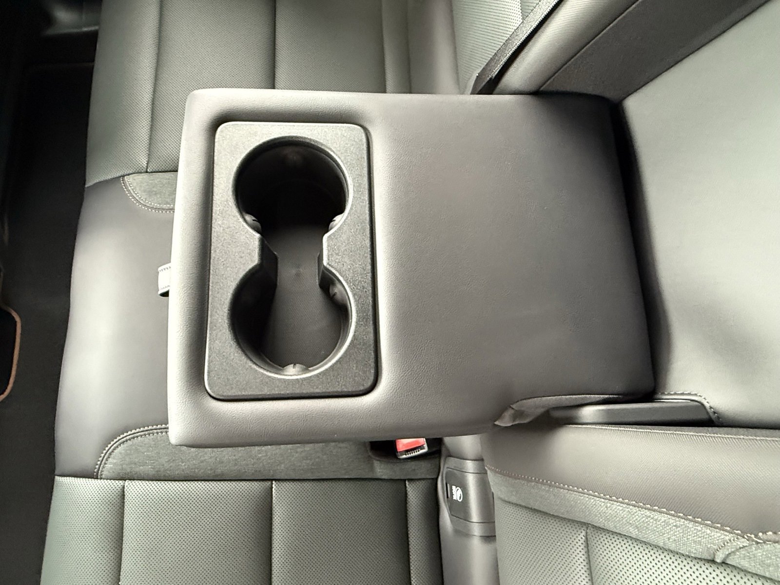 New 2026 GMC Terrain AT4 w/ Convenience Package III image 28