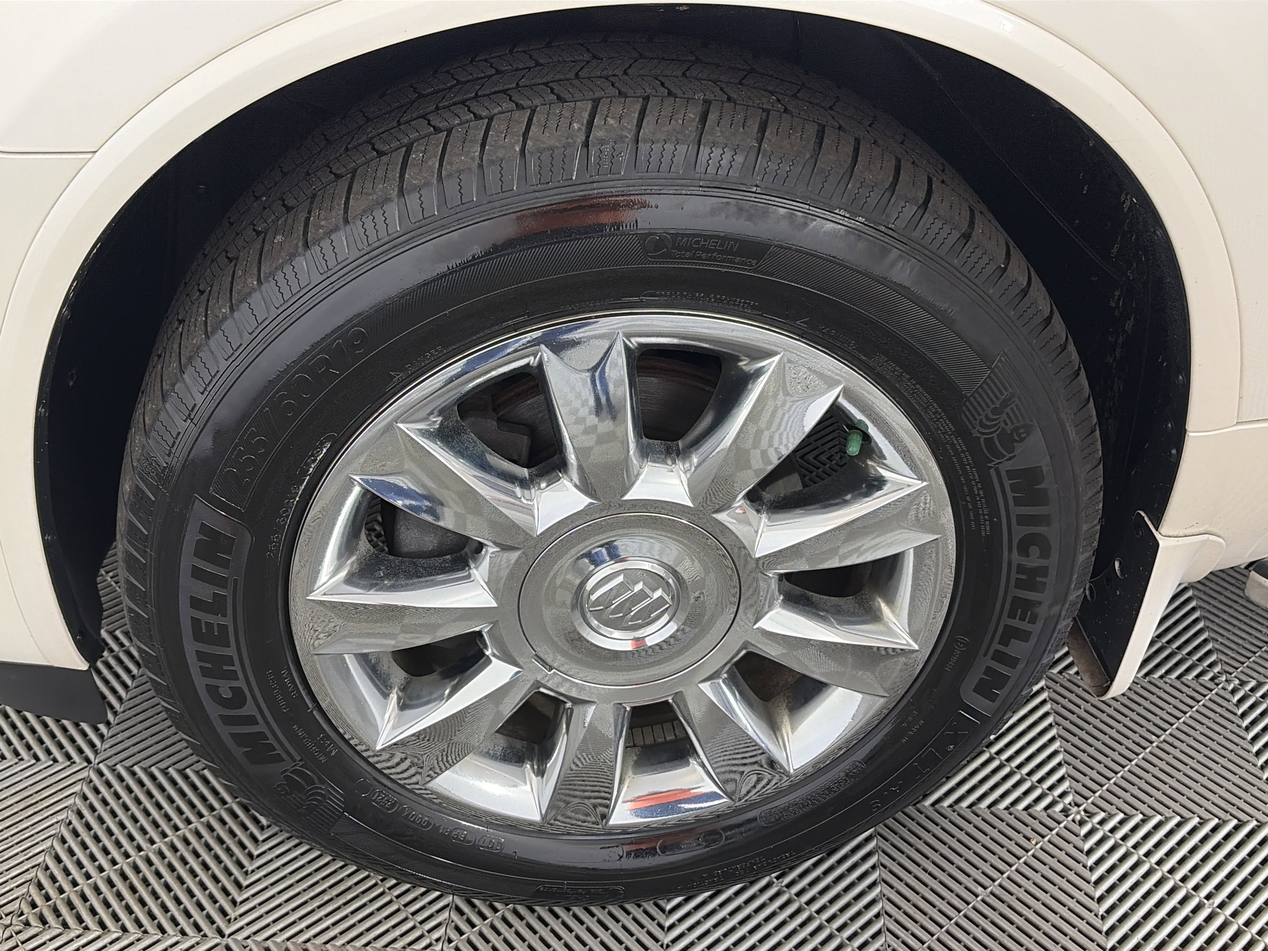 Used 2014 Buick Enclave Premium w/ Trailering Provision Package FWD image 13