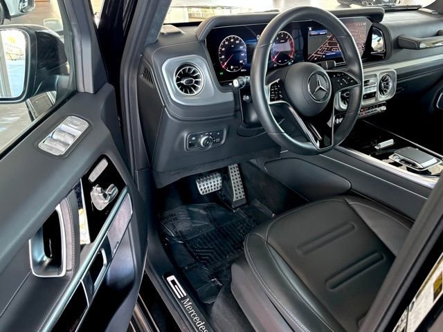 Used 2025 Mercedes-Benz G 550 image 11