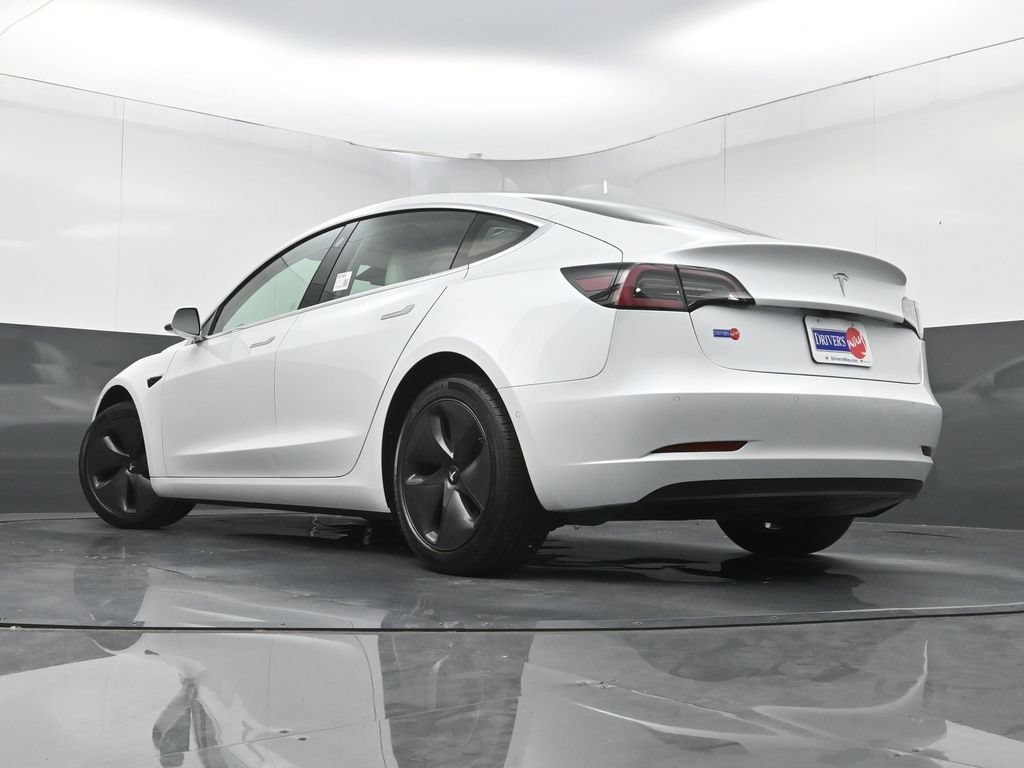 Used 2020 Tesla Model 3 Standard Range Plus RWD image 27