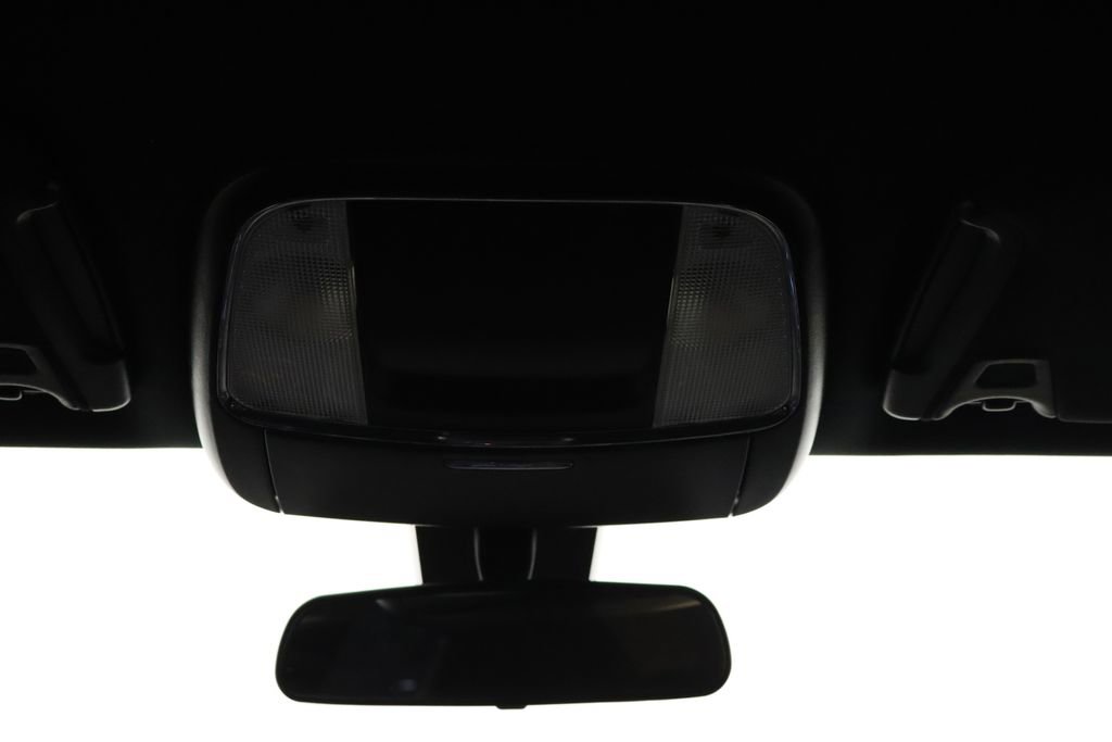 Used 2023 Dodge Charger SXT RWD image 14