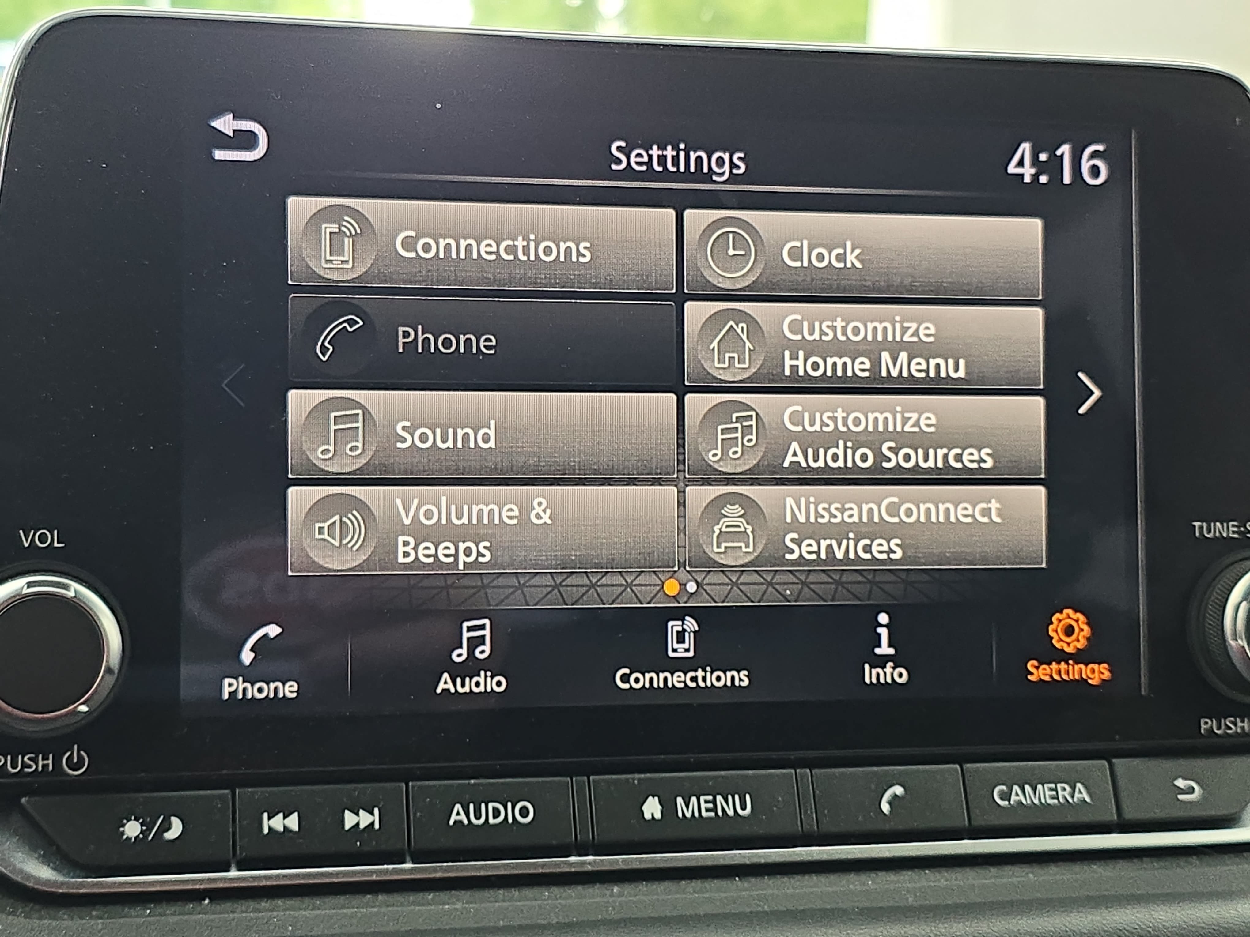 Certified 2025 Nissan Rogue SV FWD image 21