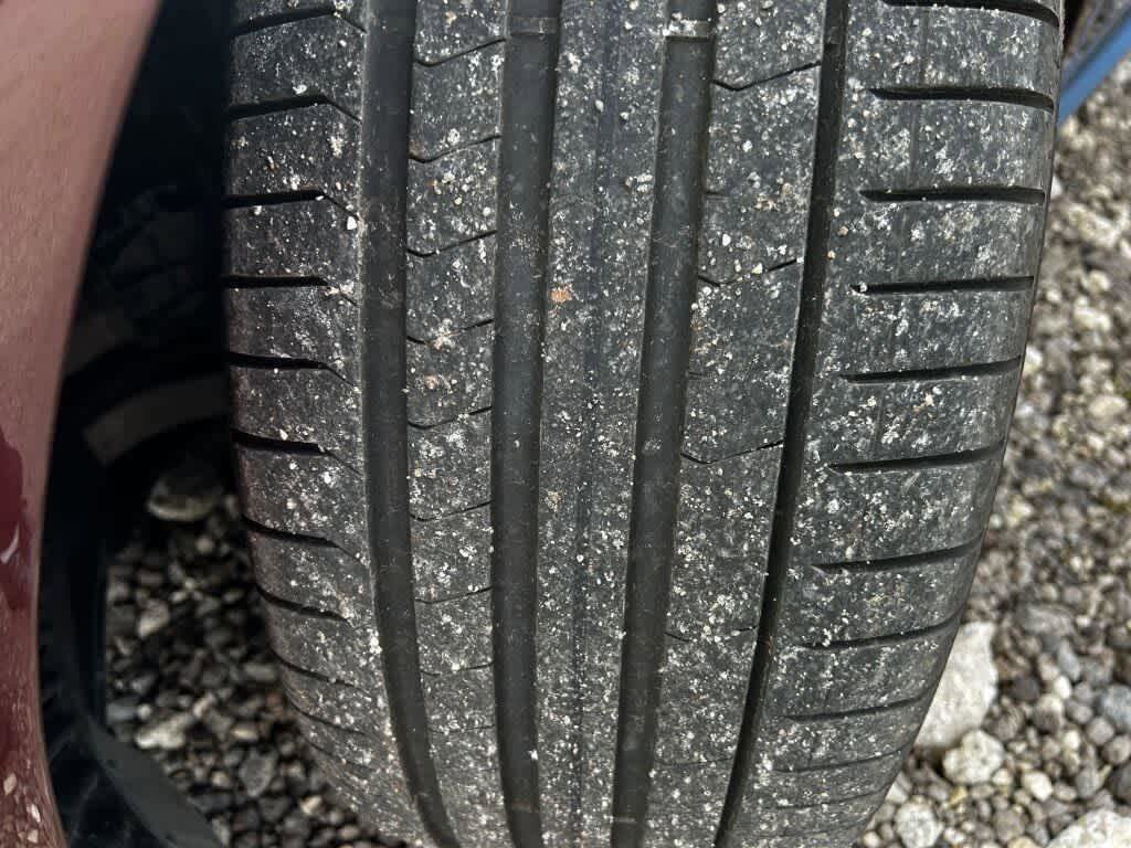 Used 2021 Bentley Continental GT image 33