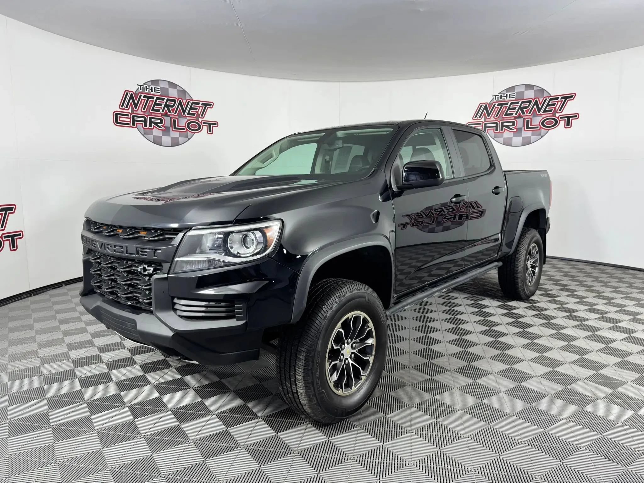 Used 2017 Chevrolet Colorado ZR2 AWD/4WD image 3