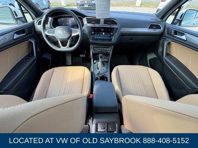 Used 2023 Volkswagen Tiguan SE w/ Panoramic Sunroof Package image 13