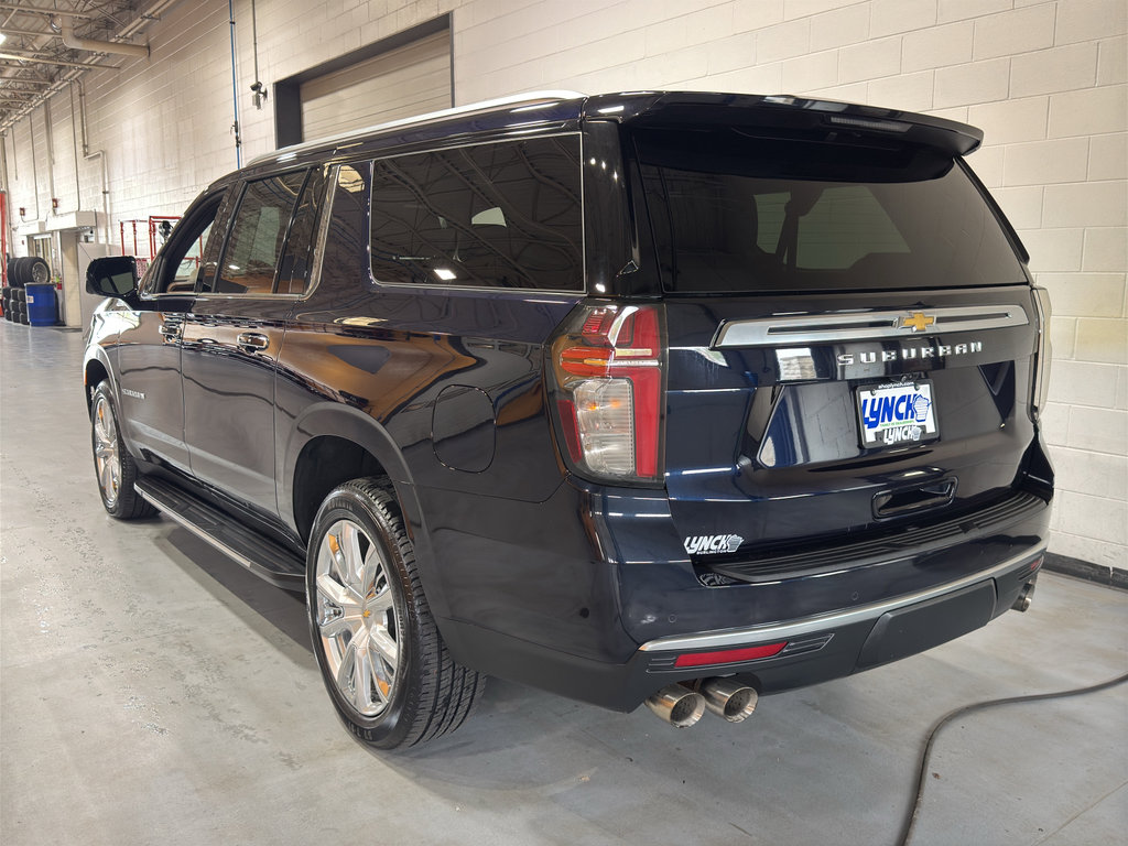 Used 2022 Chevrolet Suburban High Country AWD/4WD image 3