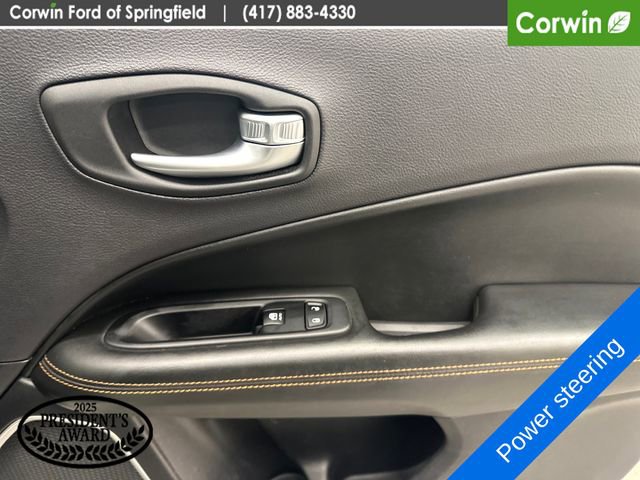 Used 2018 Jeep Compass Limited w/ Navigation Group AWD/4WD image 11