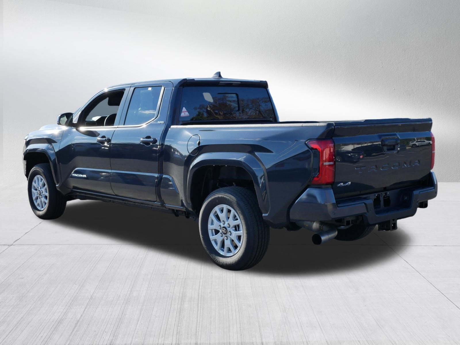 Certified 2026 Toyota Tacoma SR5 AWD/4WD image 5
