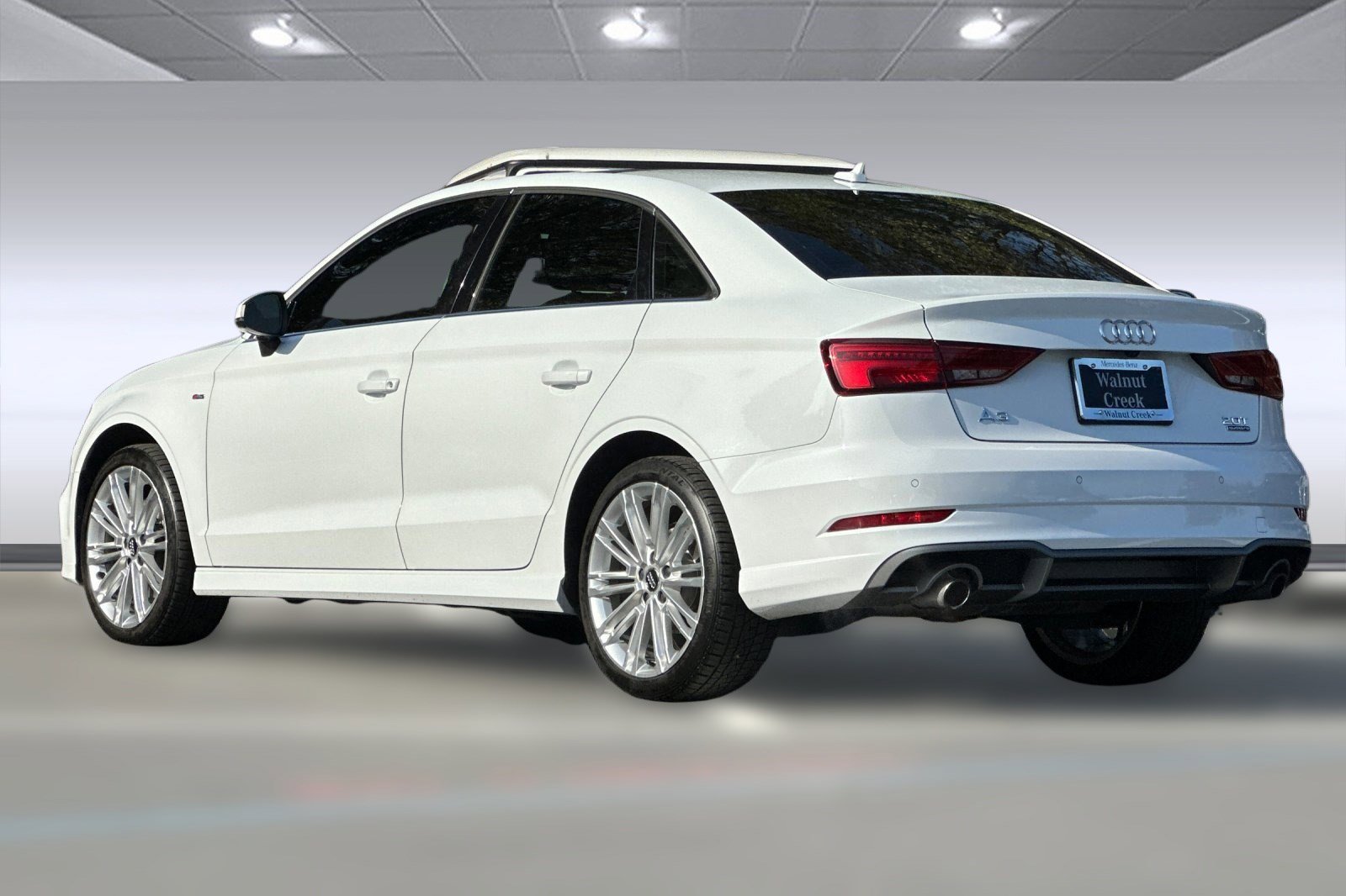 Used 2017 Audi A3 2.0T Premium Plus w/ Premium Plus Package image 7