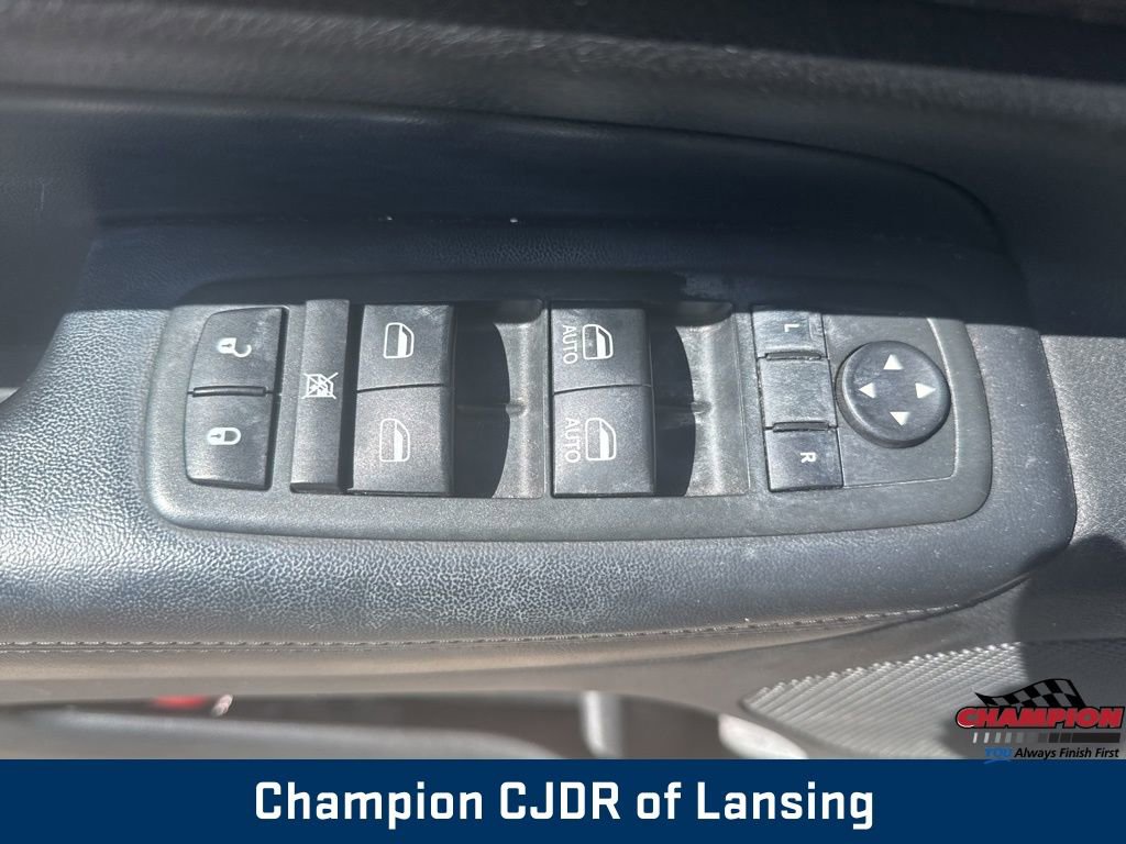 Used 2012 Jeep Grand Cherokee Laredo image 23