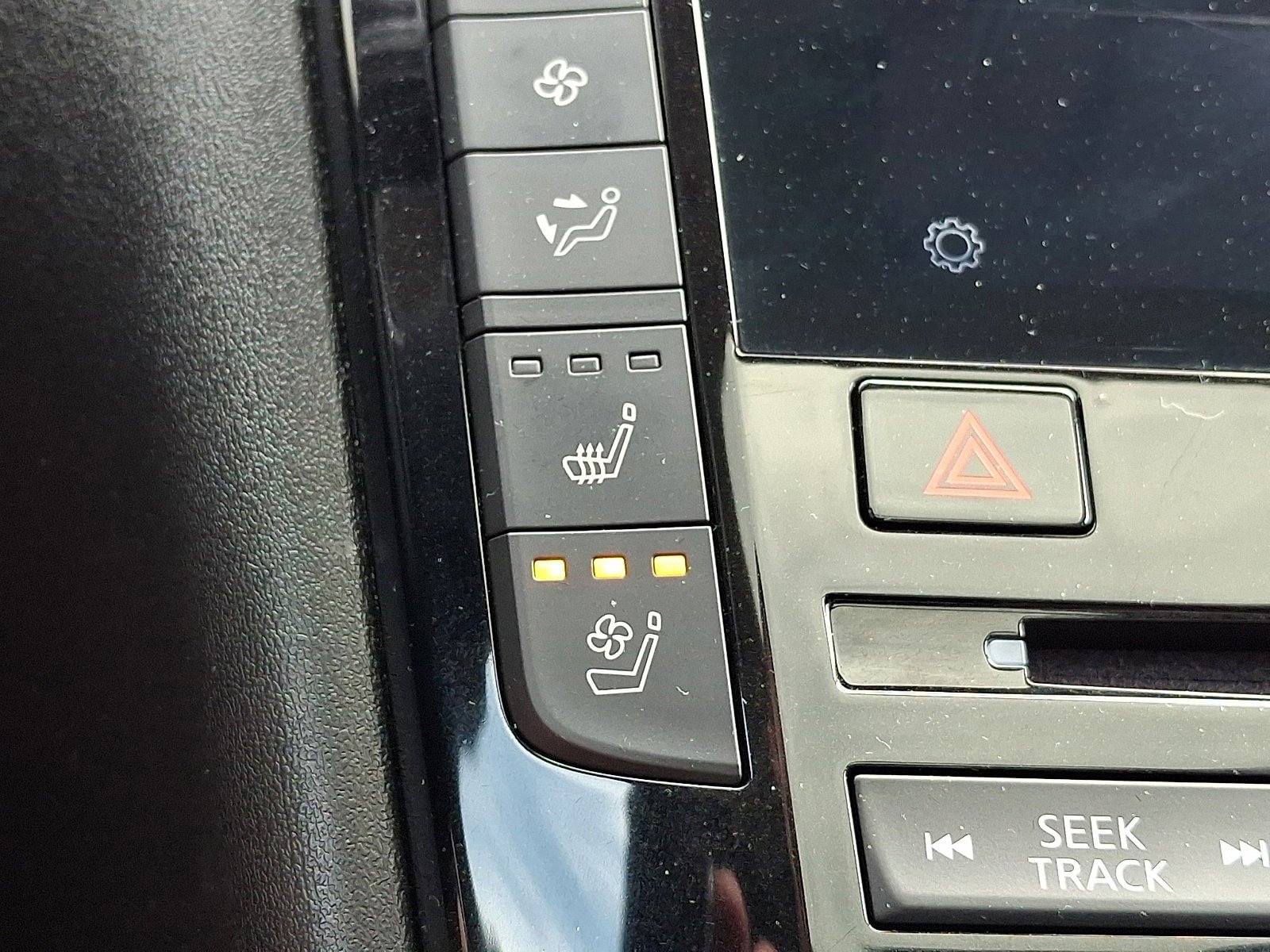 Used 2023 INFINITI QX50 Sensory AWD/4WD image 24