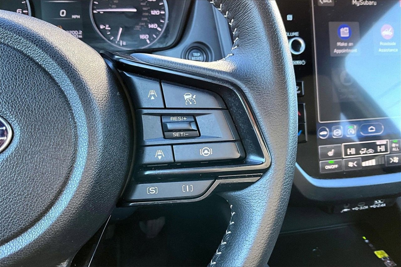 Used 2025 Subaru Forester Premium image 28