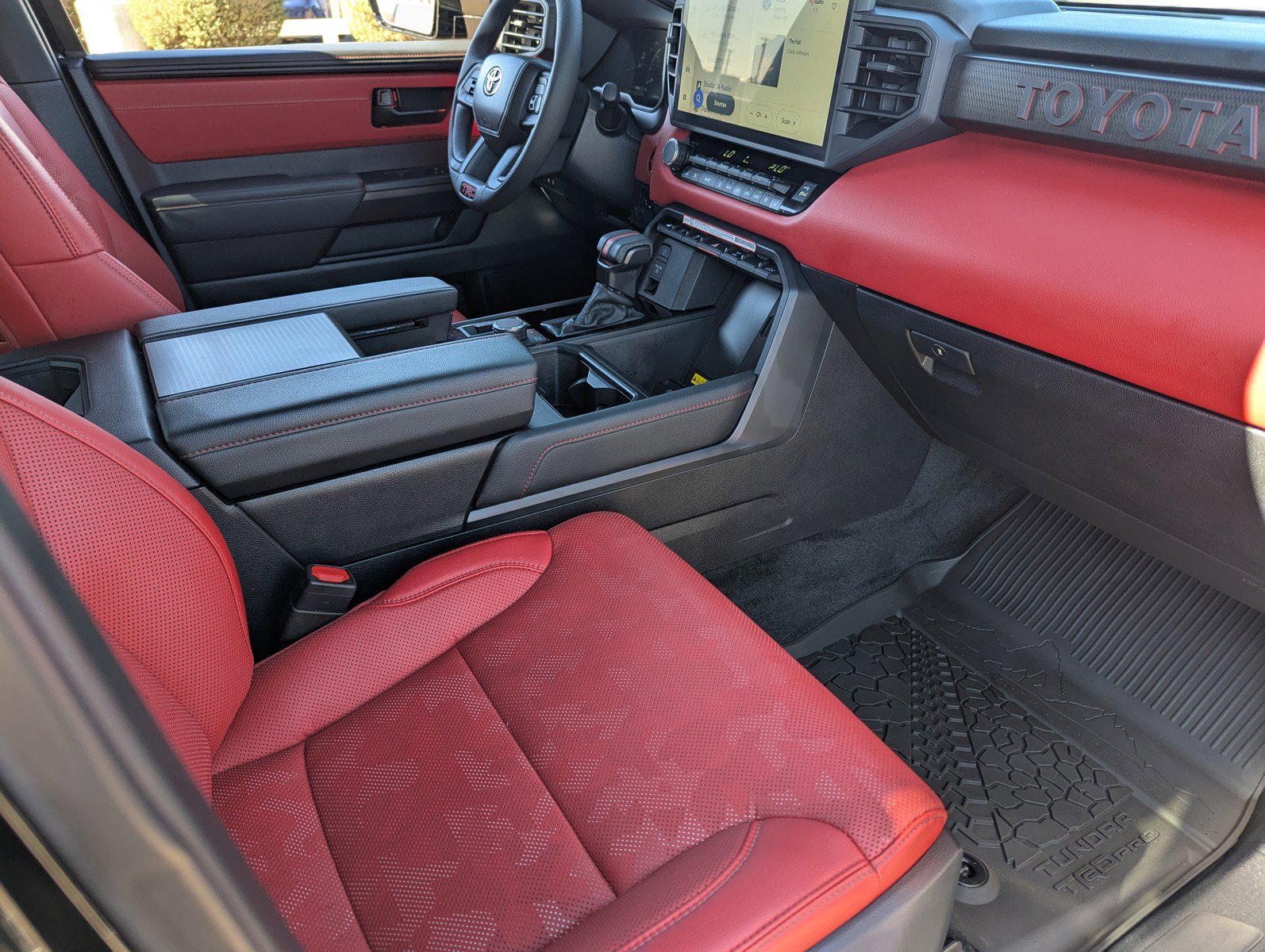 Used 2025 Toyota Tundra TRD Pro AWD/4WD image 13