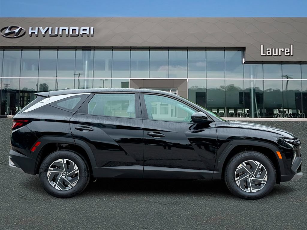 New 2026 Hyundai Tucson Blue SE AWD/4WD image 2