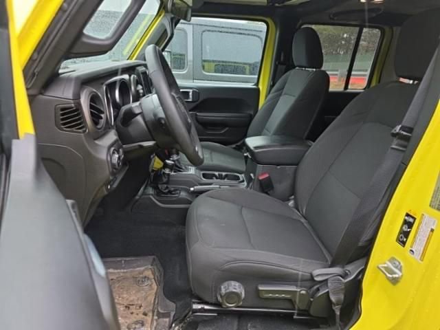 Used 2023 Jeep Wrangler Unlimited w/ Cold Weather Group image 4