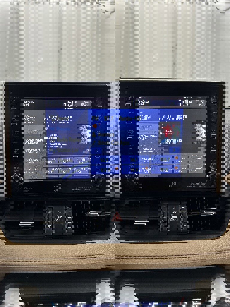 Used 2019 Toyota RAV4 Limited image 24