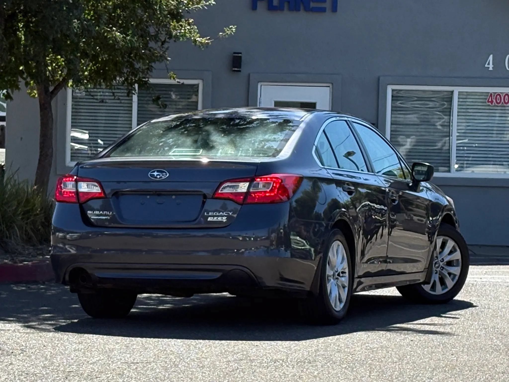 Used 2017 Subaru Legacy 2.5i w/ Alloy Wheel Package AWD/4WD image 5