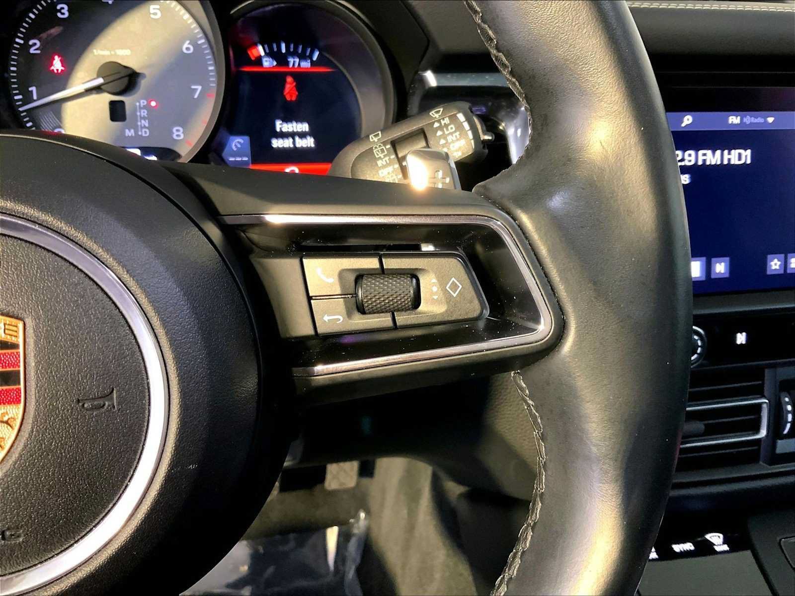 Certified 2024 Porsche Macan S AWD/4WD image 28